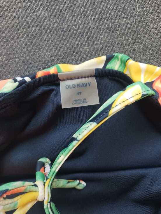 3 Bathing Suits - Picture 7 of 9